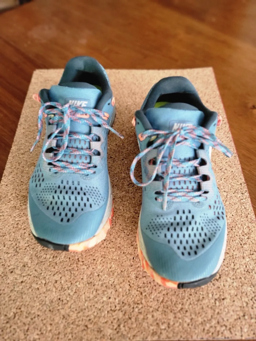 Nike Air Zoom Terra Kiger 4 Trail Running Shoes – Women’s 8 – Blue/Coral – Like